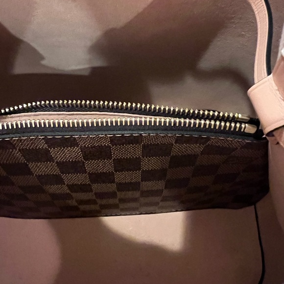 Louis Vuitton Damier Ebene NeoNoe - Picture 9 of 13